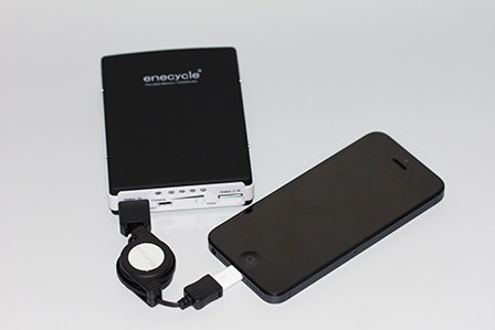 enecycle EN06でiPhone5を充電