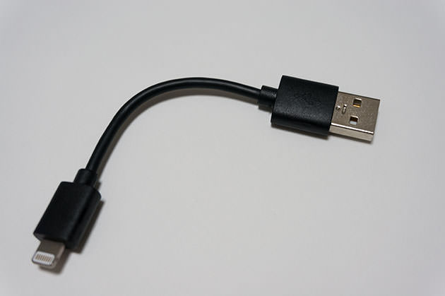 0.1mのLightning-USBケーブル
