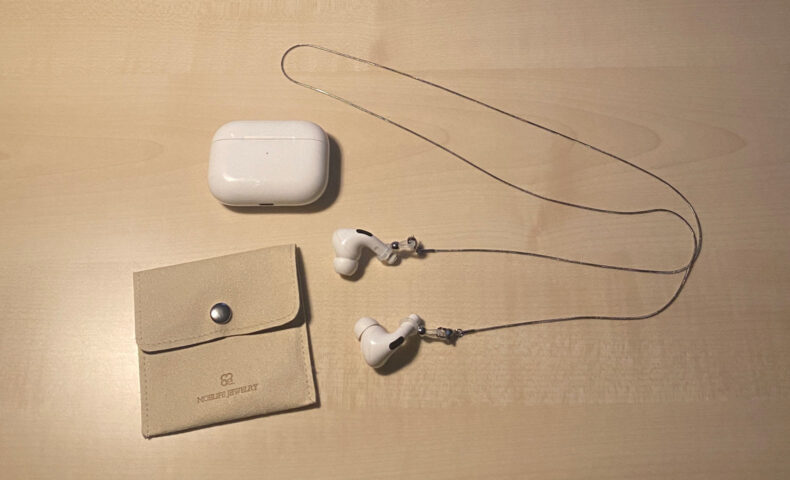 AirPods Proにメガネチェーンをつける