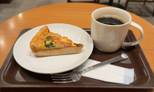 ベーコンとほうれん草のキッシュ