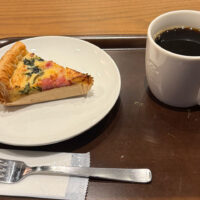 ベーコンとほうれん草のキッシュ