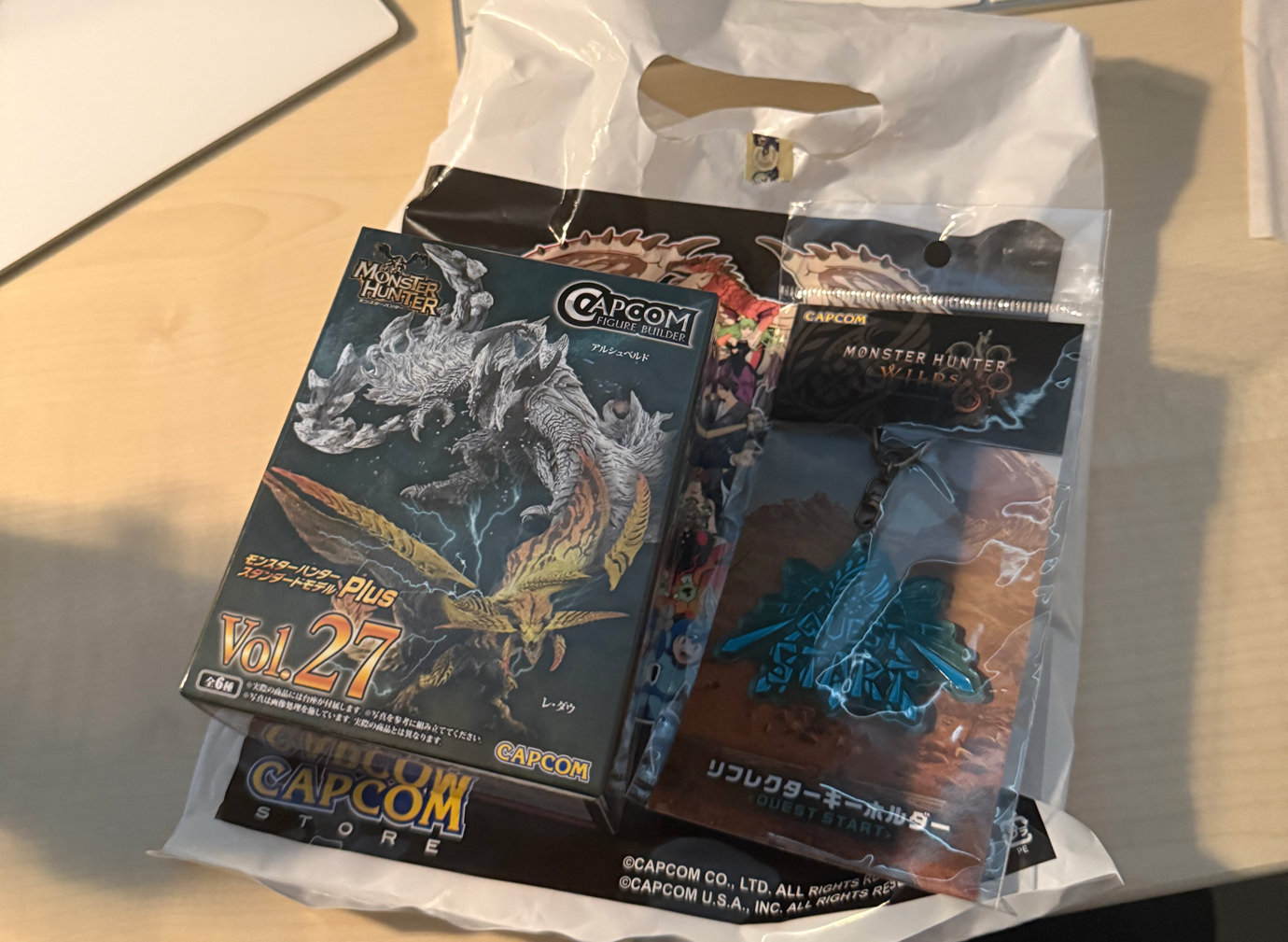 モンハンワイルズのフィギュアとキーホルダー