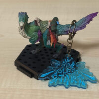 セクレトのフィギュアとQUEST STARTのリフレクターキーホルダー